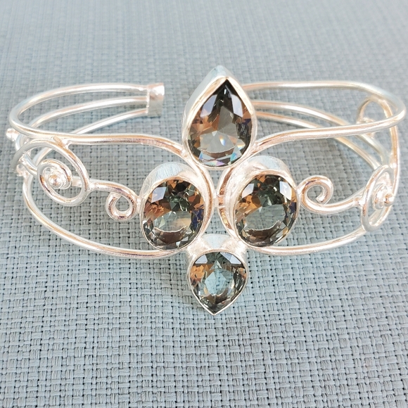 New Absolutely Stunning Paraiba Tourmaline 935 Silver Adjustable Cuff Bracelet. - Picture 15 of 16